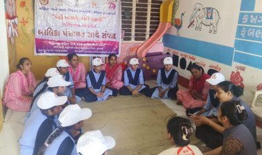 'બાલિકા પંચાયત' ગ્રામ પંચાયત અને પ્રાથમિક આરોગ્ય કેન્દ્રની મુલાકાતે : પાયાની વહીવટી પ્રક્રિયાઓ જાણી