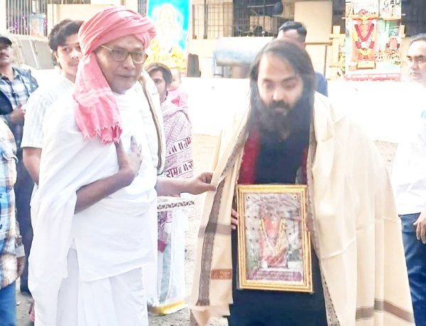 ગિરનારની ઊર્જા દેશના ઉદ્યોગપતિ પરિવારને ખેંચી લાવી