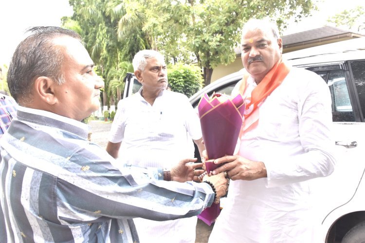 હરિયાણા વિધાનસભાની પિટિશન સમિતિના પ્રતિનિધિ મંડળે સાસણ ગીરના દેવળીયા સફારી પાર્કની મુલાકાત લીધી