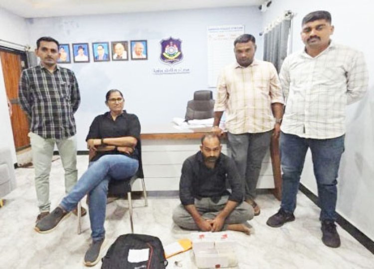 1.624 કિલો એમ્બરગ્રીસ સાથે બોટાદના કોન્ટ્રાક્ટરની કેશોદ પોલીસે ધરપકડ કરી : રૂા. 1.63 કરોડનો મુદ્દામાલ જપ્ત