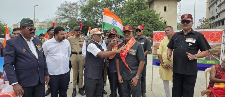 દ્વારકામાં 26 જુલાઈએ માજી સૈનિકો-NCC દ્વારા શહીદોને શ્રદ્ધાંજલિ અર્પણ કરવામાં આવી