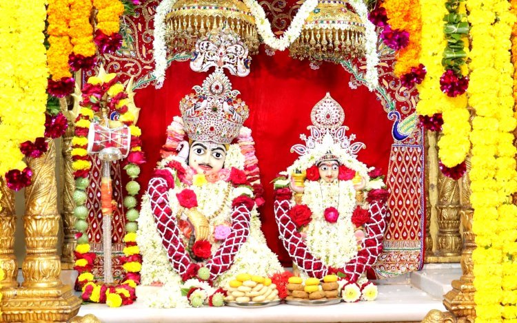 જૂનાગઢમાં શ્રી સ્વામિનારાયણ મુખ્ય મંદિર ખાતે ગુરૂપૂર્ણિમાની થયેલી ભાવપૂર્ણ ઉજવણી