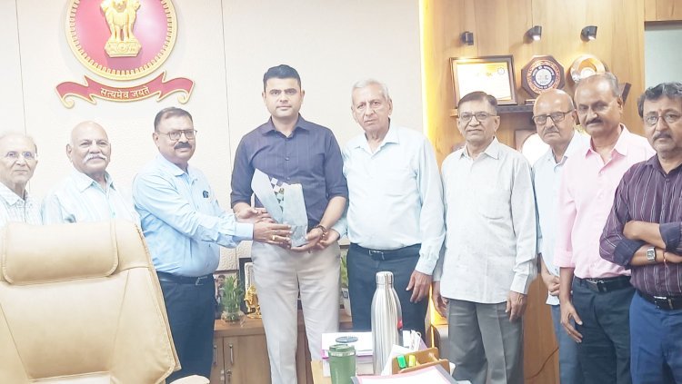 રાજકોટ વોકહાર્ટ હોસ્પિટલમાં CGHS હેઠળ કેશલેસ સારવારને મંજૂરી મળતાં કેન્દ્રીય પેન્શનરો દ્વારા જિલ્લા કલેક્ટરનો આભાર માન્યો