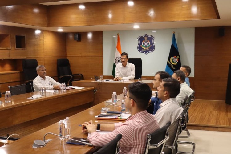 રાજ્યમાં ભારે વરસાદની આગાહીને પગલે નાગરિકોની સુરક્ષા અને આપત્તિ વ્યવસ્થાપન માટે પોલીસ તંત્ર સજ્જ