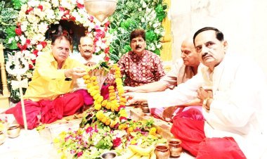સિનિયર સિટીઝન બ્રહ્મ ગૃપ, જૂનાગઢ દ્વારા દેવાધિદેવ મહાદેવને ગંગાજળાભિષેક કરાયો