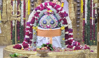 શ્રાવણ માસનાં પ્રથમ સોમવારે સોમનાથમાં ભાવિકોનો મહેરામણ