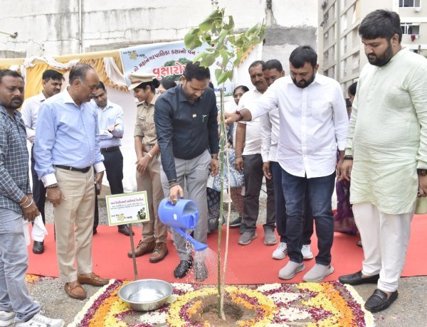 જૂનાગઢમાં ‘એક પેડ માં કે નામ 3.0’ અંતર્ગત 77મા વન મહોત્સવની ભવ્ય ઉજવણી
