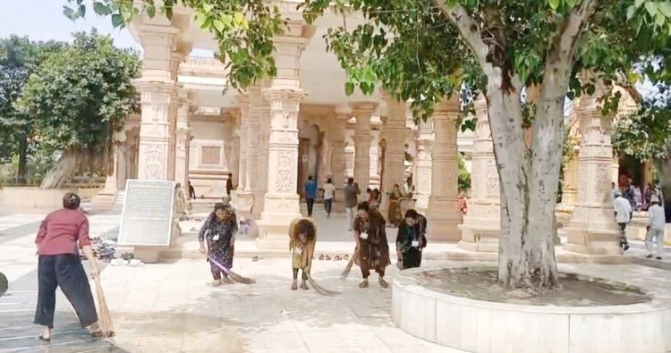 પવિત્ર શ્રાવણ માસનાં આગમનની તૈયારી  સોમનાથ મંદિરે સફાઈની કામગીરી કરાઈ