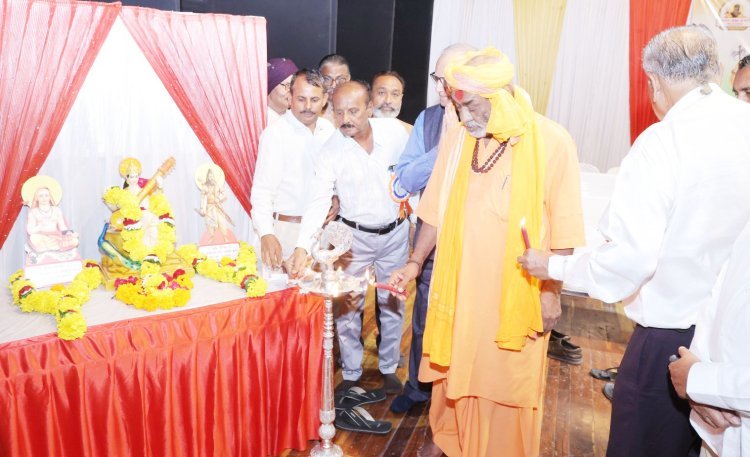 સમસ્ત બ્રહ્મ સમાજ, ભાવનગર દ્વારા  ઈનામ વિતરણ તથા સન્માન સમારોહ યોજાયો