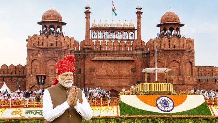 લાલ કિલ્લેથી PM મોદીનો યુવાનોને સંદેશ: વિકસિત ભારત માટે નવી વિચારસરણી અને આત્મનિર્ભરતા પર ભાર