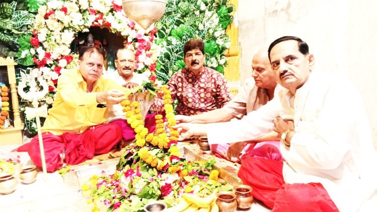 સિનિયર સિટીઝન બ્રહ્મ ગૃપ, જૂનાગઢ દ્વારા દેવાધિદેવ મહાદેવને ગંગાજળાભિષેક કરાયો