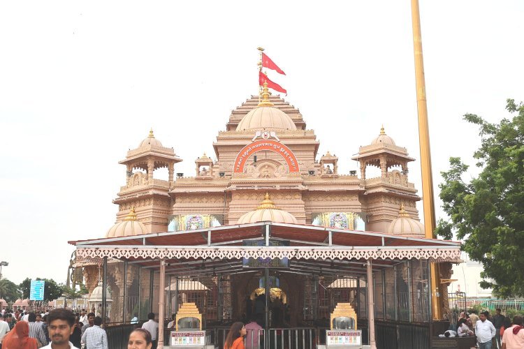 સાળંગપુર : શ્રાવણ માસના મંગળવારે સંગીતમય સુંદરરકાંડ પાઠ વિભિન્ન સુંદરકાંડ મંડળો દ્વારા  કરાયા