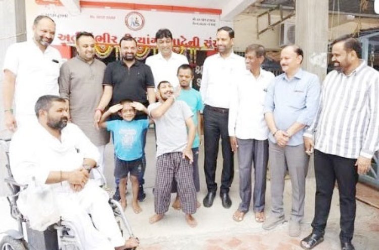 શ્રીજી દિવ્યાંગ એન્ડ ચેરીટેબલ ટ્રસ્ટ સંચાલિત સંસ્થાની શુભેચ્છા મુલાકાત લેતા ઉર્જા મંત્રી કૌશિક વેકરીયા