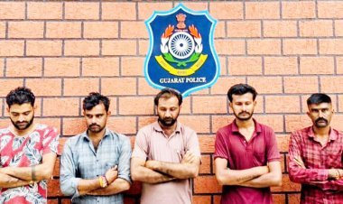 મિયાણી ગામે કોડીલા સીમમાં જાહેરમાં રમતા જુગાર રમતા પાંચ જુગારીઓ ઝડપાયા