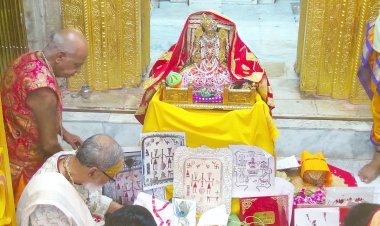 જન્માષ્ટમી બાદ દ્વારકાધીશજીની છઠ્ઠી પૂજનવિધિ સંપન્ન જગતમંદિરમાં શાસ્ત્રોક્ત વિધિથી ધામિર્ક પરંપરા નિભાવાઈ