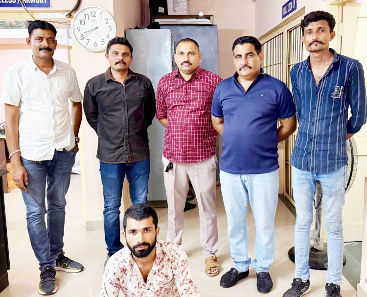 ખંભાળિયા નજીક ચેરના જંગલમાંથી ગેરકાયદેસર ડીઝલનો જથ્થો ઝડપાયો