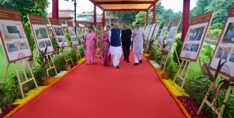 લોકભવનમાં ‘સામાજિક સમરસતા મહોત્સવ’, ગ્રામ કલ્યાણ કાર્યક્રમ સાથે જોડાયેલા 21 પરિવારોનું કરાયું સન્માન