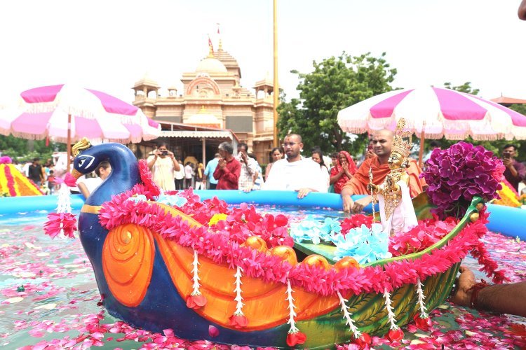 શ્રી કષ્ટભંજન દેવ હનુમાનજી મંદિર ખાતે જલઝીલણી એકાદશીની ઉજવણી કરાઈ