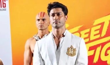 વિદ્યુત જામવાલનો ચોંકાવનારો મેડિટેશન સ્ટંટ, 15 મિનિટ શ્વાસ રોક્યો અને 20 મિનિટ પાંપણ ઝપકાવ્યા વગર કર્યું ધ્યાન